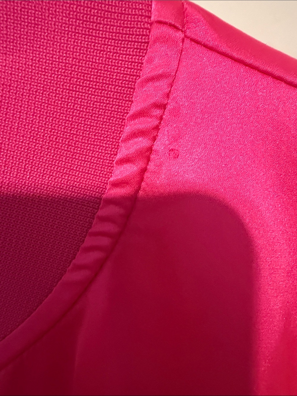 RIVIR Bright Pink Cropped Barbiecore Satin Bomber Jacket size S - Picture 10 of 10